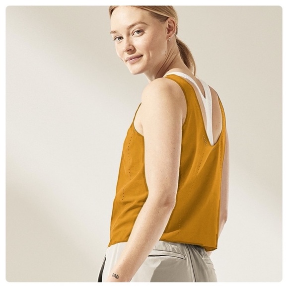 Athleta Terra Tuscan Gold Perforated Crop Tank - Picture 3 of 10